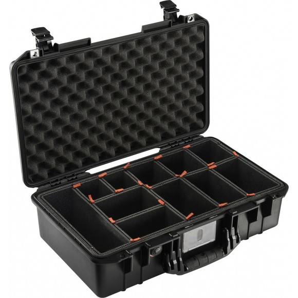 Peli Air 1525 with Trek Pack